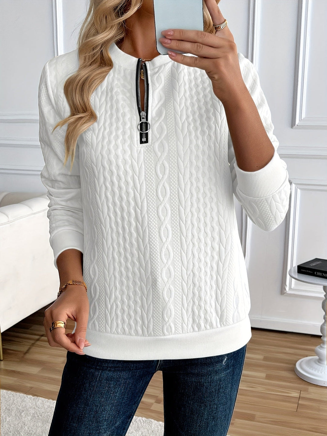 Elsa – Chic Half-Zip Pullover Sweatshirt in Solid Color