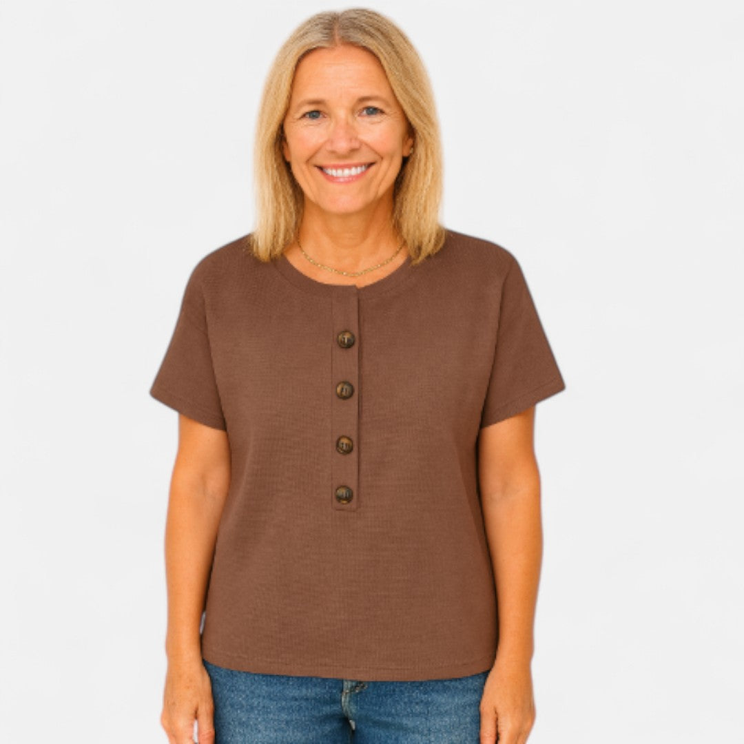 Siv™ - Buttoned comfort T-shirt
